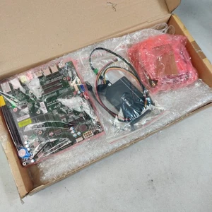 Portwell - Kit de prueba de placa portadora de módulo Com Express PCOM-C605Mini-ITX - Imagen 1 de 7