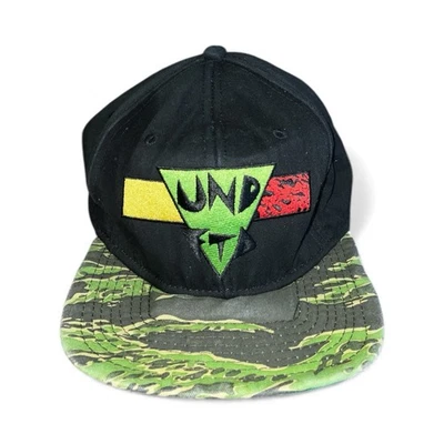 Gorra de camuflaje invicta gorra snapback para hombre Foto 1 de 4