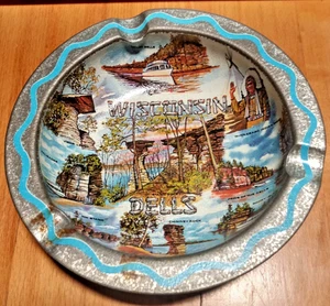 Vintage Wisconsin Dells 5.5" Metal Souvenir Ashtray, Colorful Design, Landmarks - Picture 1 of 3
