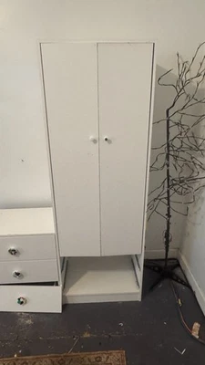 宜家白色梳妆台 — 第 1/4 张图片