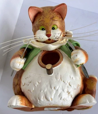 Cuchillo y tenedor para gatos hambrientos pajarera Foto 1 de 4