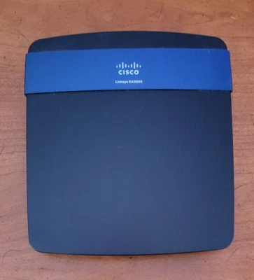 CISCO Linksys EA3500 Dual Band N750 Router  - Image 1 of 3