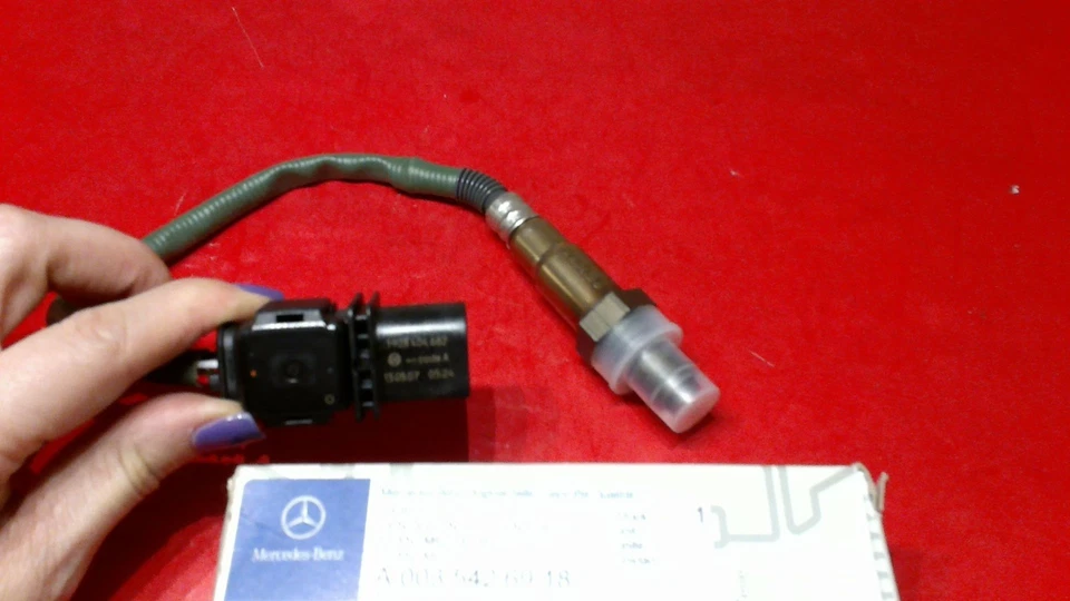 Lambda 氧气传感器 适用于梅赛德斯 W204 W216 W211 W212 W164 W166 W463 W221 Genuin — 第 1/4 张图片