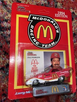 Coche divertido fundido a presión Cruz Pedregon edición 1994 de colección McDonald's Racing Team sin usar, en caja Foto 1 de 2