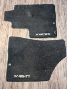 OEM Genuine Kia Floor Mats Black 2012 Sorento 1UF14-AB020 & AB010 Fronts - Picture 1 of 13
