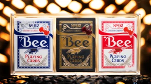 Juego limitado de cartas de casino Bee X Cherry - rojo, azul y negro exclusivo - Imagen 1 de 6