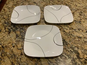 Juego 3 Platos Cuadrados de Almuerzo de Ensalada Corelle LÍNEAS SIMPLES 9" Blanco y Negro - Imagen 1 de 6