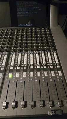 Consola Avid / Euphonix CM408T para System 5 o 5-MC versión negra Foto 1 de 2