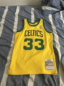 Mitchell And Ness Hardwood Classics Larry Bird Boston Celtics Jersey Sz S Yellow - Picture 1 of 9