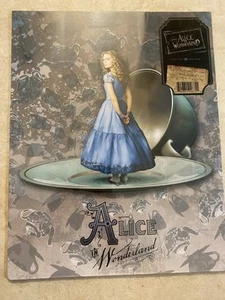 Disney Alice In Wonderland Tim Burton 2 Pack Folders NEW School Supplies - Picture 1 of 2