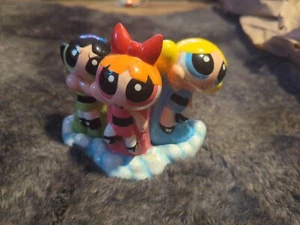 Vintage CN Powerpuff Girls Salt And Pepper Shakers - Picture 1 of 9