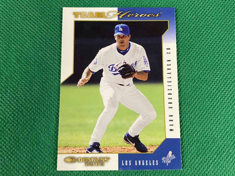 2003 Donruss Team Heroes Glossy #250 Mark Grudzielanek Los Angeles Dodgers - Image 1 of 1