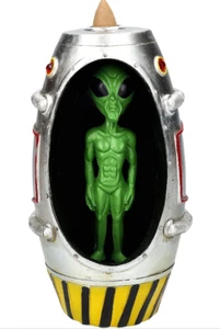 Nave espacial alienígena con luces LED quemador de incienso de flujo trasero - Imagen 1 de 4