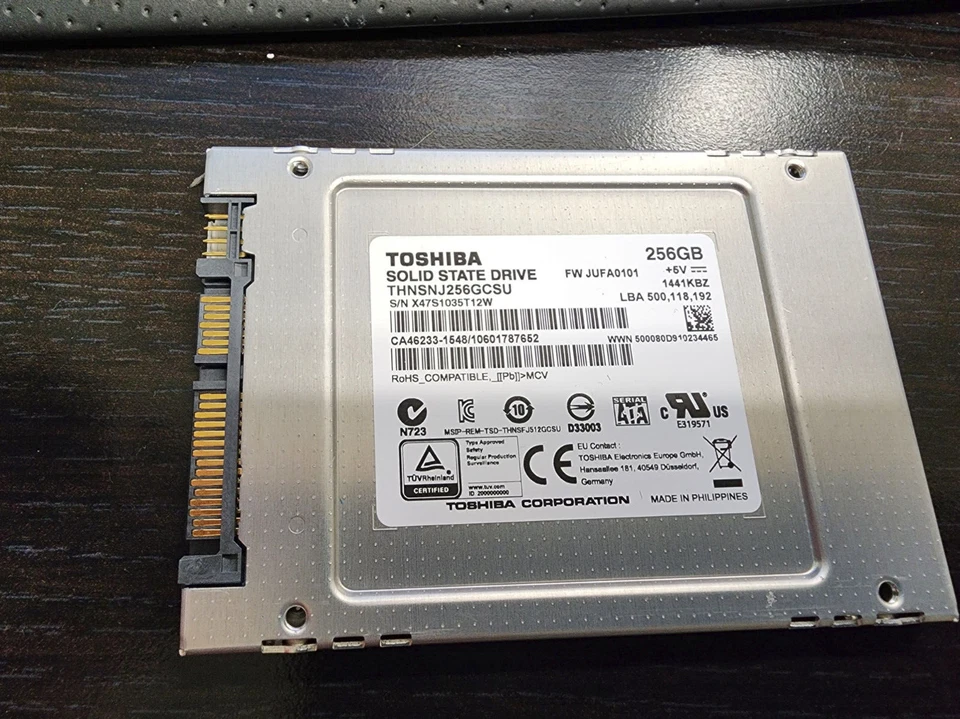 Toshiba THNSNJ256GCSU 256GB 2.5" SATA SSD Drive - Image 1 of 1