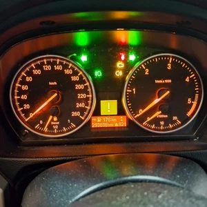 9242346 Bmw 3 Series E90 E91 E92 KM/H Instrument Cluster Speedo Clocks Diesel - Picture 1 of 24