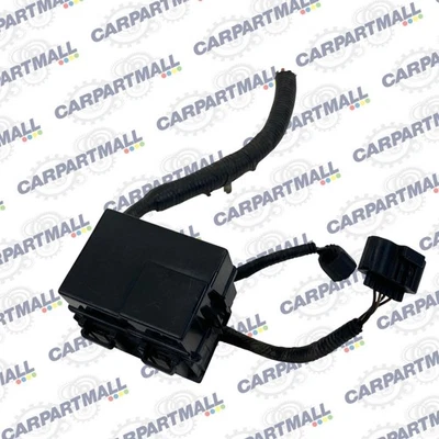 1998 1999 2000 2001 2002 Lincoln Town Car 4.6L AT Junction Relay Fuse Box Block - Image 1 of 4