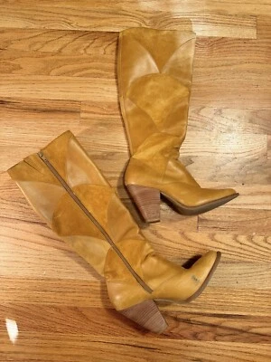 Bota Schuler And Sons Joelho Direito Couro Marrom Padrão Ventilador Zíper Lateral Tamanho 7 - Imagem 1 de 4