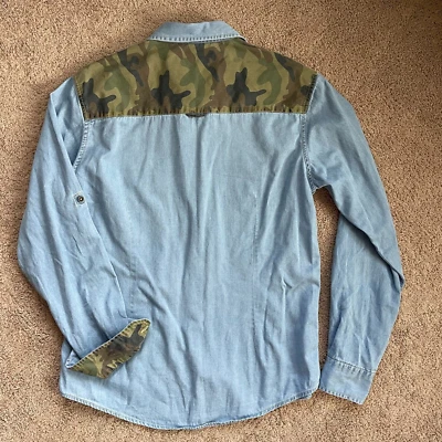 Рубашка мужская Stile Benetton L синяя 100% хлопок джинсовая ткань шамбре камуфляж с откидными манжетами - Изображение 1 из 4