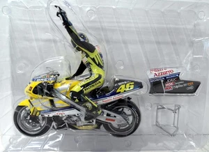 Minichamps 1/12 Scale Diecast - 122 006196 Honda NSR 500 Valentino Rossi 2000 - Picture 1 of 3