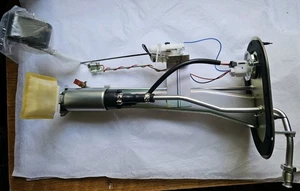 Conjunto de módulo de bomba de combustible 1995-2000 SP9002H para Toyota Tacoma 2,4 L 2,7 L 3,4 L - Imagen 1 de 15