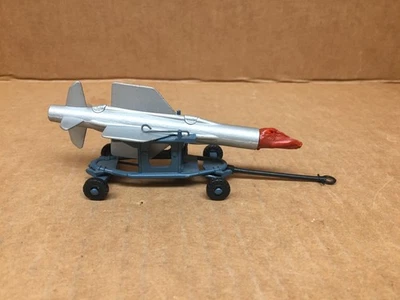 VINTAGE 1960'S CORGI TOYS No. 350 ARMY THUNDERBIRD GUIDED MISSLE WITH TRAILER - Image 1 of 4