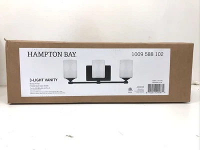 Hampton Bay Darlington 20,88 pulgadas Tocador de bronce de 3 luces de vidrio esmerilado nuevo Foto 1 de 3