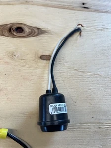 Enchufe coleta Leviton - Imagen 1 de 1