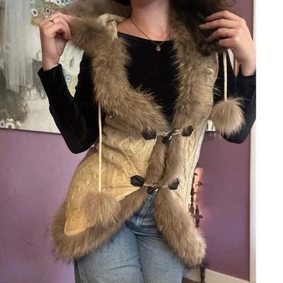 Fur Trim Linda Richards Luxury Beige Womens Collar Cable Knit Sweater Vest Sz XS - Image 1 of 4