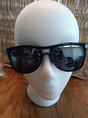 Pugs Black Sunglasses-Brand New-SHIPS N 24 HOURS - Image 1 of 3