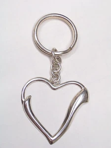 Portachiavi con iniziale V a forma di Cuore in Argento 925 - Lettera Alfabeto - Imagen 1 de 3