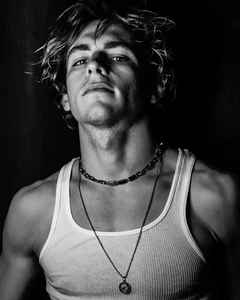 Ross Lynch Rockstar Sexy Hot High Quality Magnet 3 in by 4 in 917 - Picture 1 of 4
