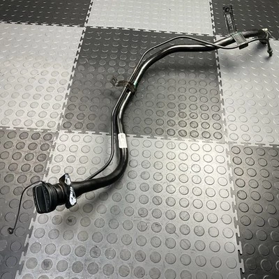 Cadillac SRX 2010-2016 3,6 litros tanque de combustible tubo de cuello de llenado OEM Foto 1 de 4