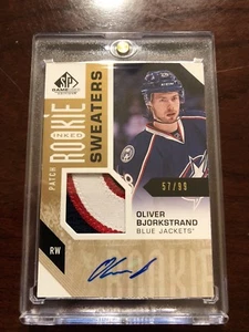 Maglione patch inchiostro 16/17 SP GU Rookie Oliver Bjorkstand Hockey Card #RS-OB  - Foto 1 di 6