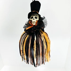 Figura de Halloween con cabeza de esqueleto en calabaza o decoración gótica colgante 6x10,5 pulgadas - Imagen 1 de 12