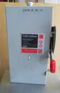 Eaton Cutler Hammer HD Safety Switch 30A DH361UGK Used Take Out / AA5 - Picture 1 of 18