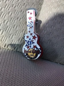 ESTUCHE PARA GUITARRA HARD ROCK CAFE NEW YORK STARS AND STRIPES - Imagen 1 de 1