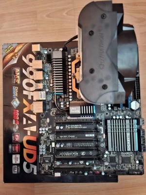 TEILDEFEKT!! GA-990FXA-UD5, AMD FX 9590, 16GB DDR3 1866, Lüfter, OVP ! - Bild 1 von 4
