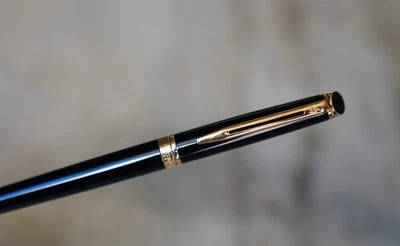Waterman Hemisphere Füllfederhalter In Schwarz Lackiert - Mittlere Feder - Bild 1 von 4