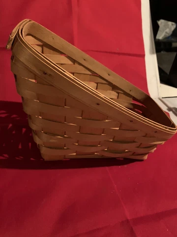 Retired Longaberger Slanted bread Basket Dresden, Ohio Cover