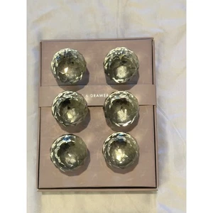 New in box 6 drawer knobs - Picture 1 of 5