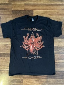Maglietta Tool In Concert Tour Taglia Large Band Musica Rock Double Sided - Foto 1 di 10