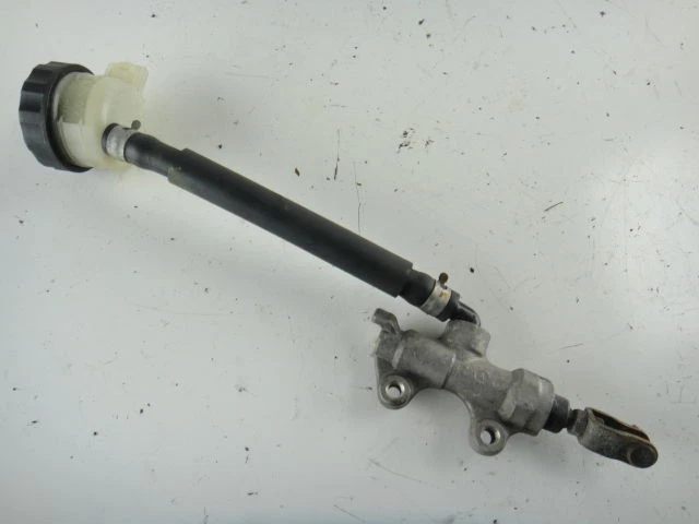 Cilindro maestro trasero Kawasaki ZX900B ZX9R ZX9 1994-97 95 96 Foto 1 de 1