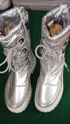 Bota de combate feminina prata com sola robusta meia panturrilha botas de inverno tamanho 9 - Imagem 1 de 4