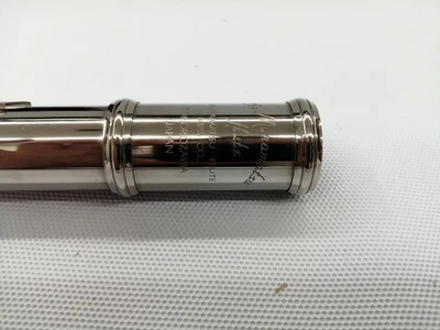 Flauta Muramatsu M-120 prata usada com estojo rígido - Imagem 1 de 4