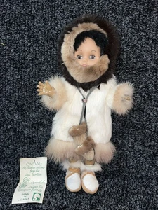 "Muñeca de piel real esquimal de colección RARA grande 12"" hecha por MEMELUK en Alaska hermosa"  - Imagen 1 de 7