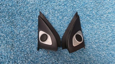 Cubierta de altavoz tweeter puerta delantera izquierda y derecha Mitsubishi Outlander 2008-2012 OEM Foto 1 de 4