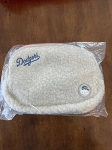 DODGERS Official "Hello Kitty" Fanny Pack From Tues 4/26/24 Game-*NEW* - Picture 1 of 6