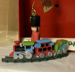 Enesco Pequeñas Maravillas EN DESFILE Juguete Tren Adorno 1990 Año Final 899100 Nuevo - Imagen 1 de 9