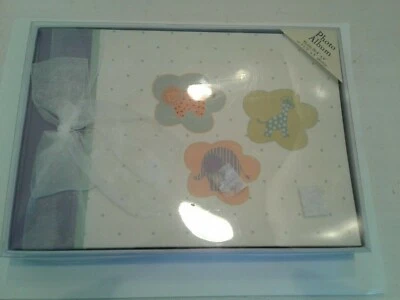 ÁLBUM DE FOTOS ESCALONES Nuevo en Caja Arco y animales bebés en portada 20 páginas Foto 1 de 4