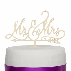 Decoración superior de pastel de boda con flechas de madera Mr & Mrs - Imagen 1 de 4